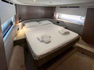 Azimut 53 fly от 2024