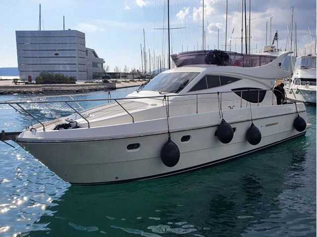 Ferretti 460 fly