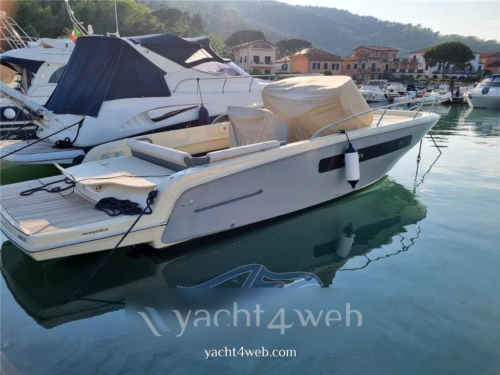 Invictus Cx 280 Motor boat used for sale