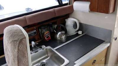 BAYLINER BAYLINER 2556 command bridge