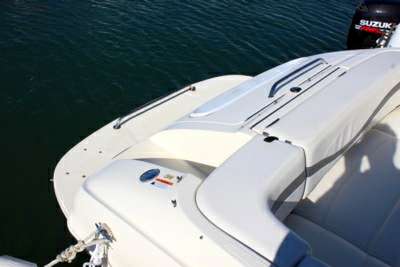 BAYLINER BAYLINER 702 cuddy cabin