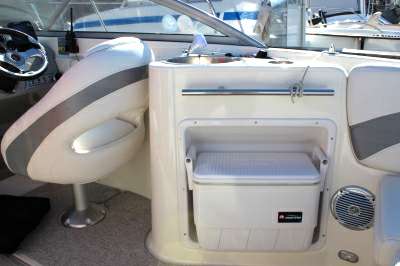 BAYLINER BAYLINER 702 cuddy cabin