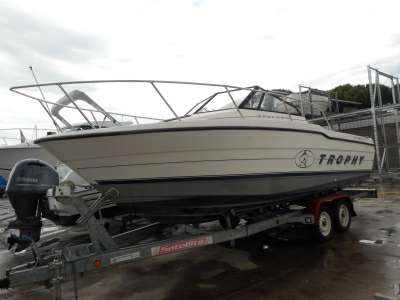 BAYLINER BAYLINER BAYLINER 2002 TROPHY