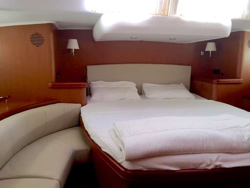 BENETEAU BENETEAU BENETEAU 57