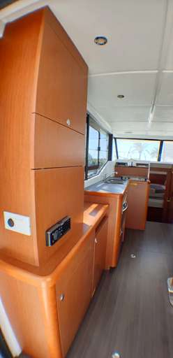 BENETEAU BENETEAU SWIFT TRAWLER 30