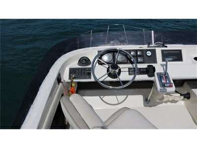 Bayliner Bayliner 2858 command bridge