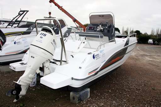 Beneteau Beneteau Flyer 5.5 spacedeck