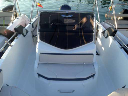 Beneteau Beneteau Flyer 7.7 spacedeck