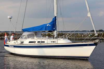 HALLBERG RASSY HALLBERG RASSY 34