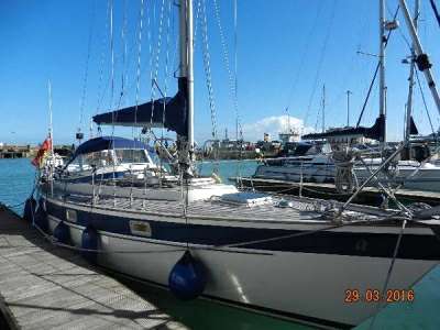 HALLBERG RASSY HALLBERG RASSY 352