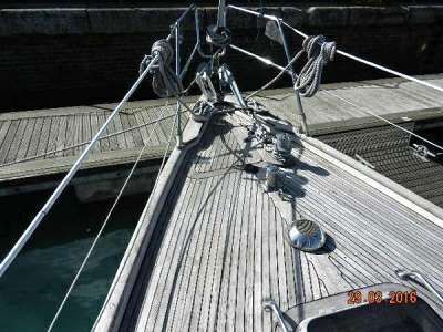 HALLBERG RASSY HALLBERG RASSY 352