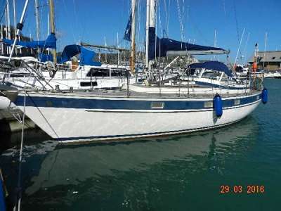 HALLBERG RASSY HALLBERG RASSY 352