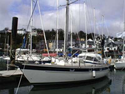 HALLBERG RASSY HALLBERG RASSY 352