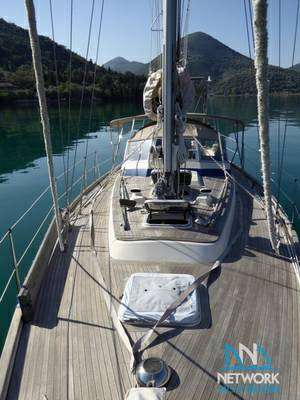 HALLBERG RASSY HALLBERG RASSY 352