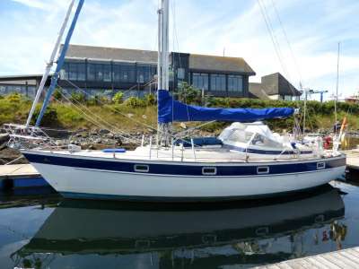 HALLBERG RASSY HALLBERG RASSY 352