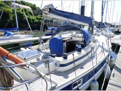 HALLBERG RASSY HALLBERG RASSY 352