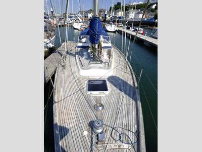 HALLBERG RASSY HALLBERG RASSY 352