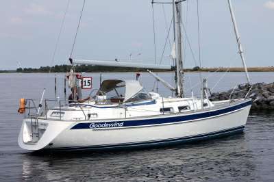 HALLBERG RASSY HALLBERG RASSY 37