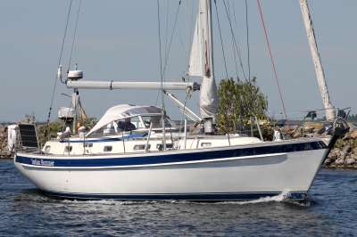 HALLBERG RASSY HALLBERG RASSY 42 f