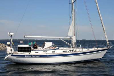 HALLBERG RASSY HALLBERG RASSY 42 f