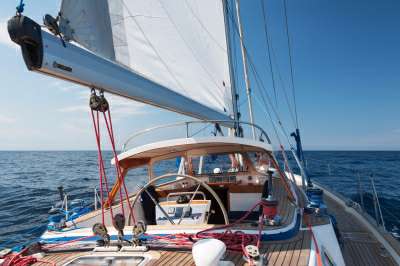 HALLBERG RASSY HALLBERG RASSY 48