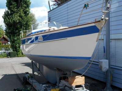 HALLBERG RASSY HALLBERG RASSY HALLBERG RASSY 352