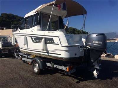 JEANNEAU JEANNEAU Merry fisher 605