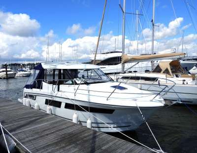 JEANNEAU JEANNEAU Merry fisher 855