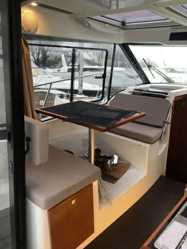 JEANNEAU JEANNEAU Merry fisher 895