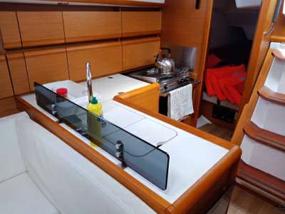 JEANNEAU JEANNEAU SUN ODYSSEY 379 SHALLOW DRAFT