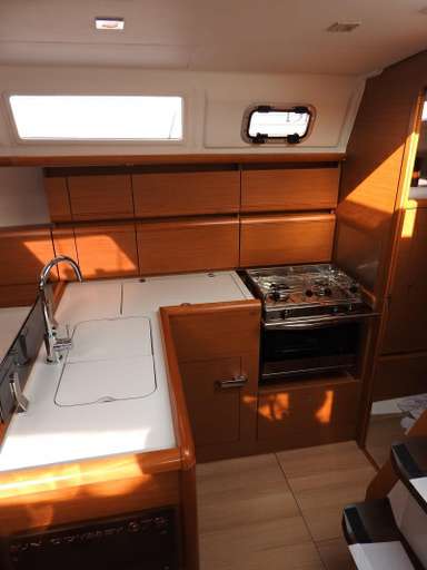 JEANNEAU JEANNEAU SUN ODYSSEY 379