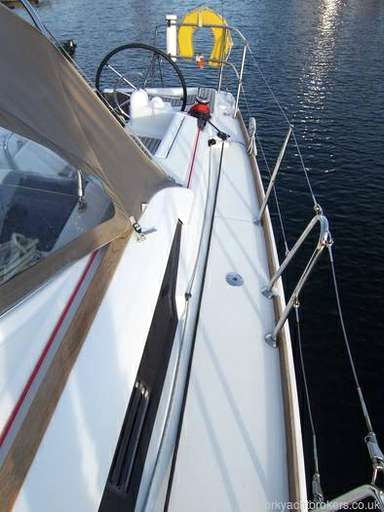 JEANNEAU JEANNEAU Sun odyssey 379 lifting keel