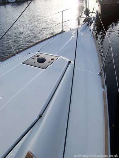 JEANNEAU JEANNEAU Sun odyssey 379 lifting keel