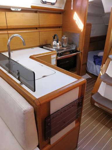 JEANNEAU JEANNEAU Sun odyssey 379