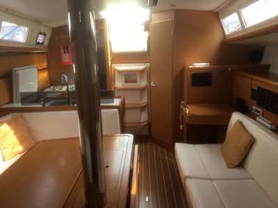 JEANNEAU JEANNEAU Sun odyssey 379