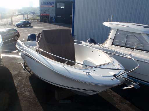 Jeanneau Jeanneau Cap camarat 7.5 cc