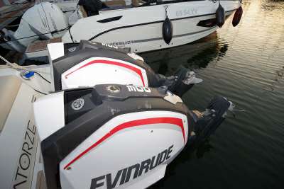 MOTONAUTICA VESUVIANA MOTONAUTICA VESUVIANA Vesuviana 35 fb vesevus