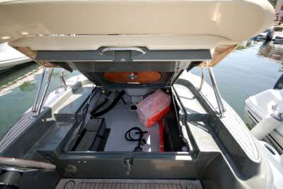 Motonautica vesuviana Motonautica vesuviana Vesuviana 780 comfort