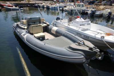 Motonautica vesuviana Motonautica vesuviana Vesuviana 780 comfort