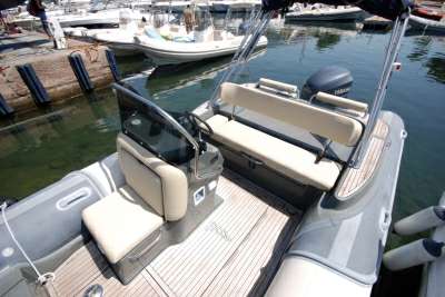 Motonautica vesuviana Motonautica vesuviana Vesuviana 780 comfort