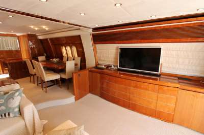 PRINCESS YACHTS PRINCESS YACHTS PRINCESS 82