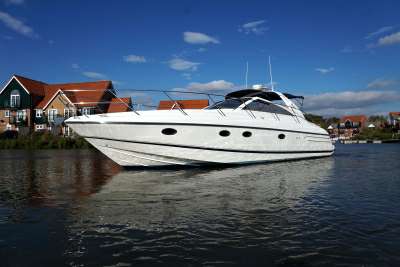 PRINCESS YACHTS PRINCESS YACHTS Princess v42