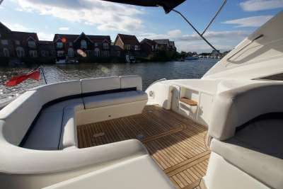 PRINCESS YACHTS PRINCESS YACHTS Princess v42