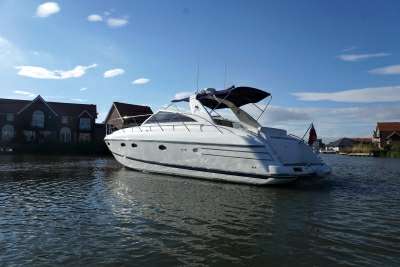 PRINCESS YACHTS PRINCESS YACHTS Princess v42