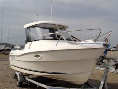 QUICKSILVER QUICKSILVER 530 pilothouse