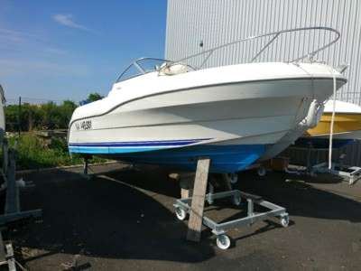 QUICKSILVER QUICKSILVER 590 cruiser