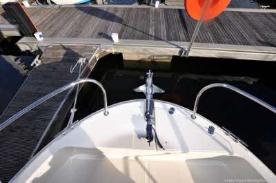 QUICKSILVER QUICKSILVER 605 pilothouse