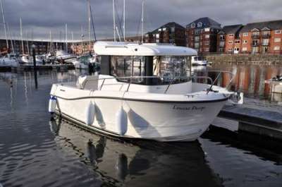 QUICKSILVER QUICKSILVER 605 pilothouse