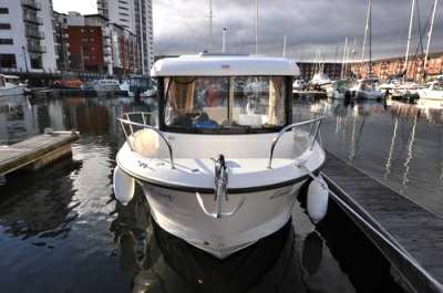 QUICKSILVER QUICKSILVER 605 pilothouse