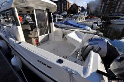 QUICKSILVER QUICKSILVER 605 pilothouse